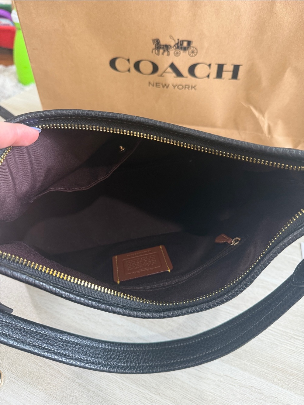 COACH Laurel Shoulder Bag - Picture 4 of 6